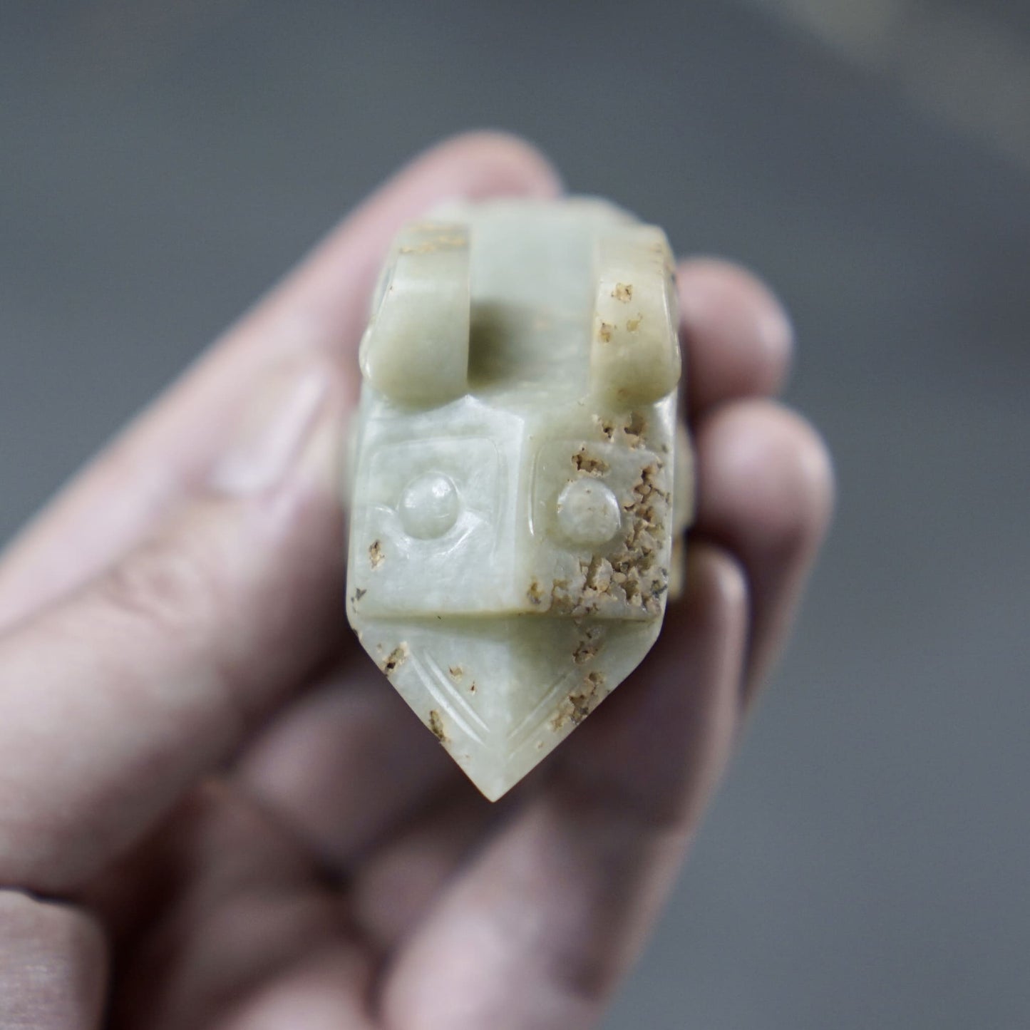 圆雕玉鸮一对