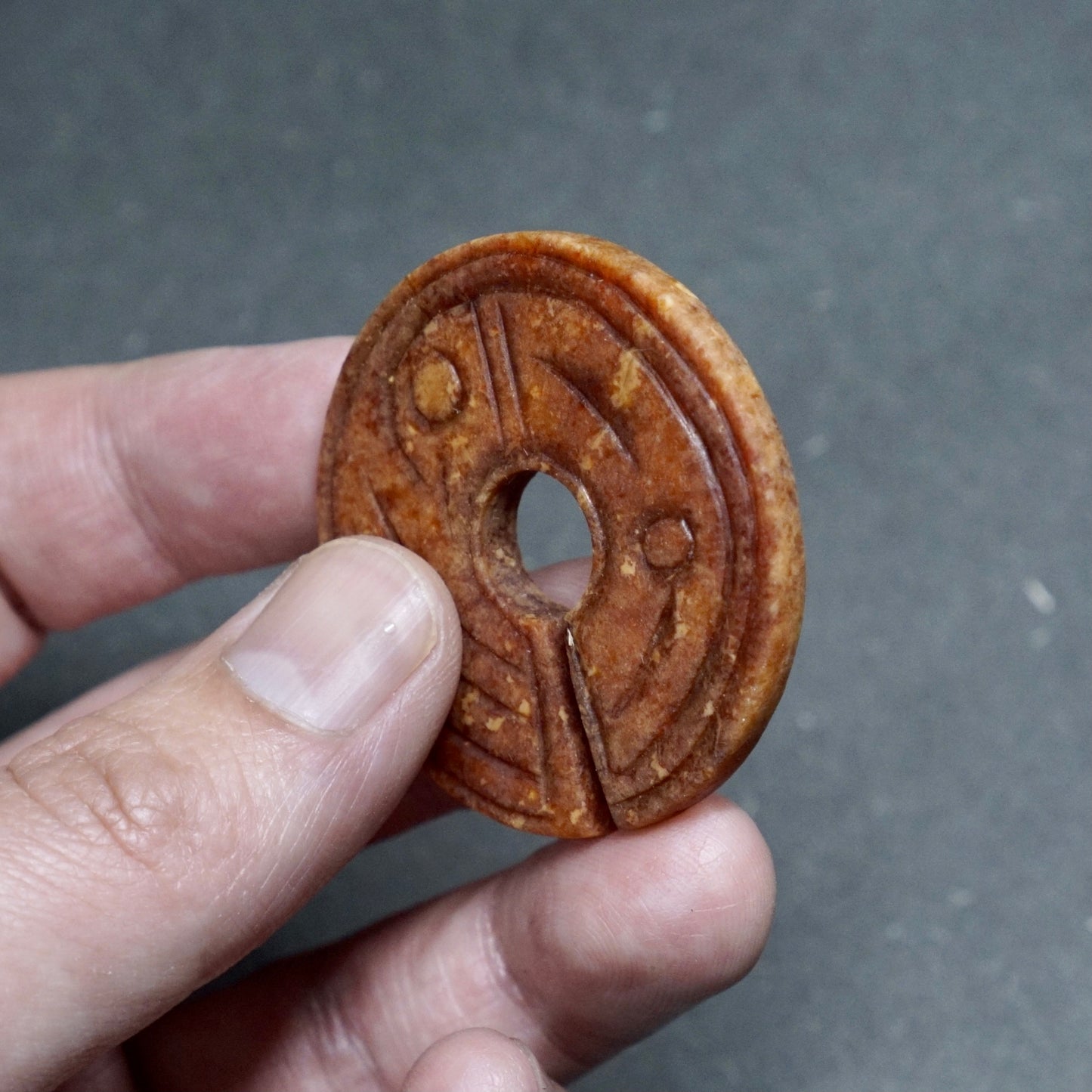 凤鸟纹玉玦