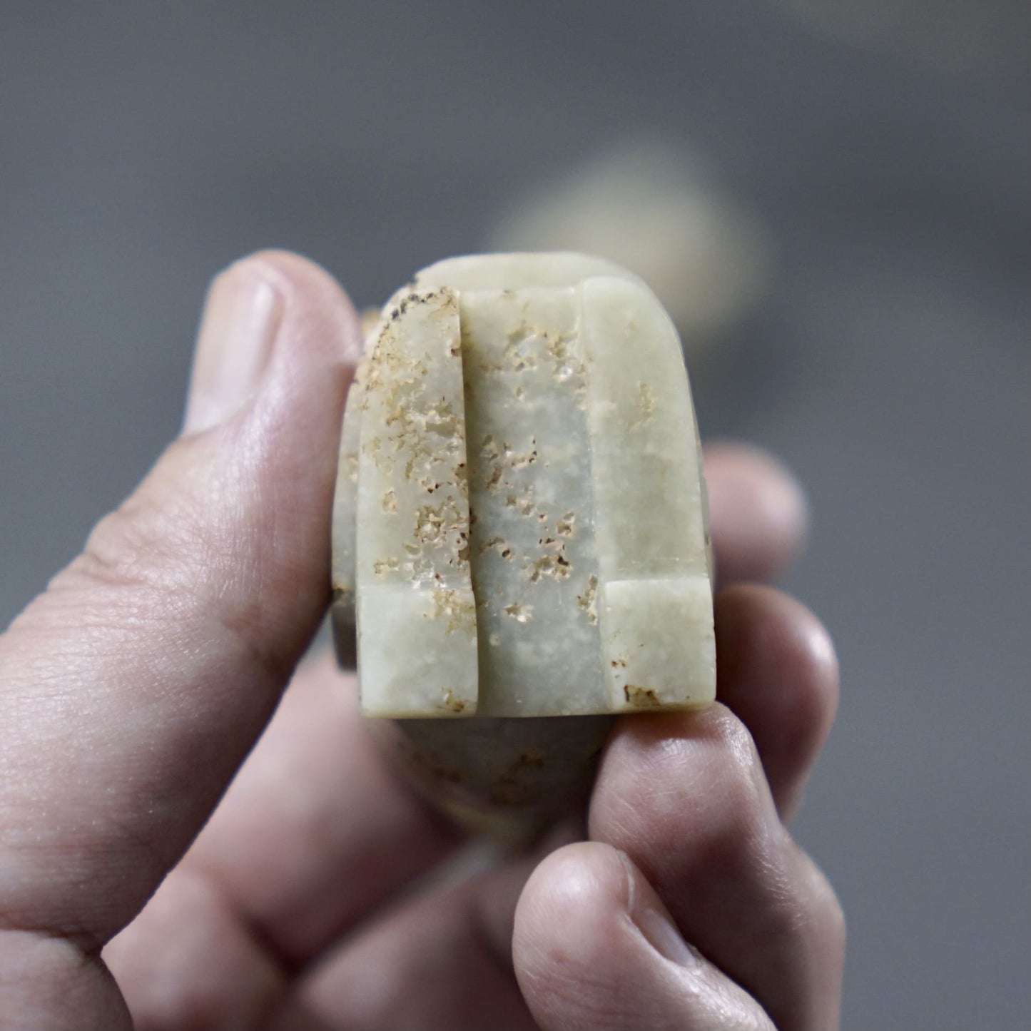 圆雕玉鸮一对