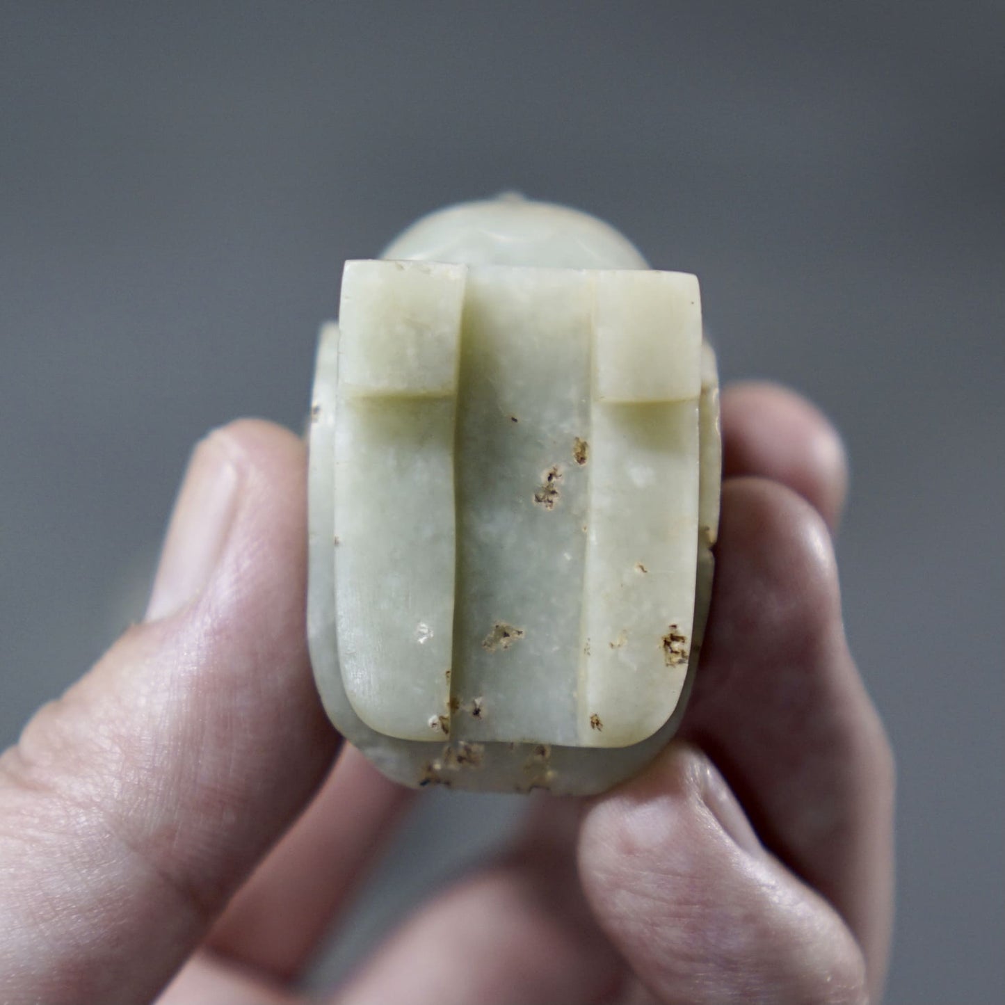 圆雕玉鸮一对