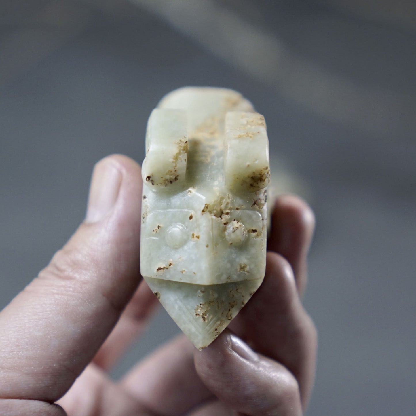 圆雕玉鸮一对