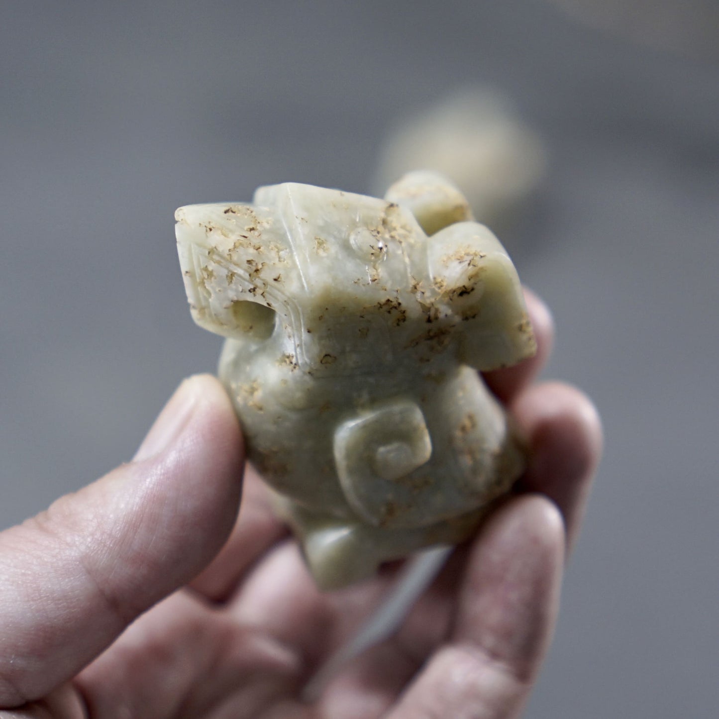 圆雕玉鸮一对