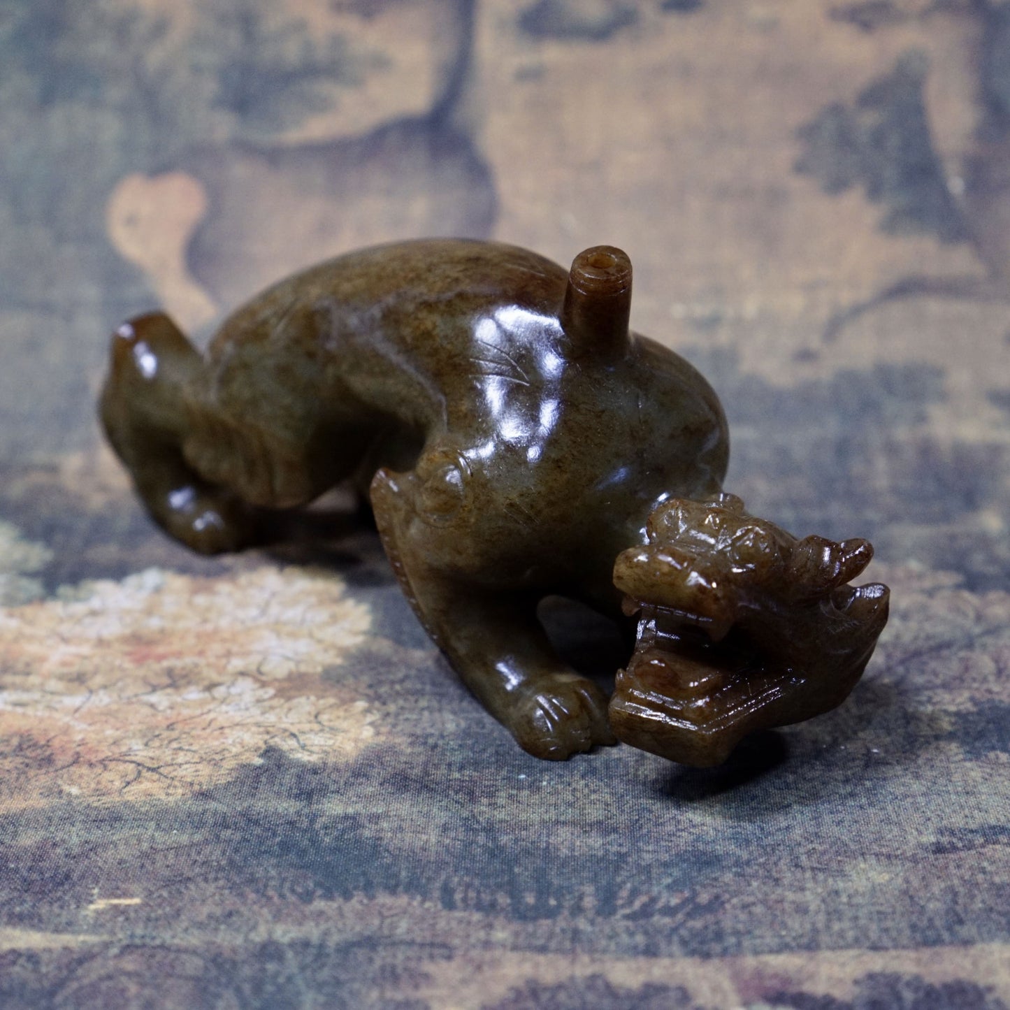 Evil-repelling beast incense holder