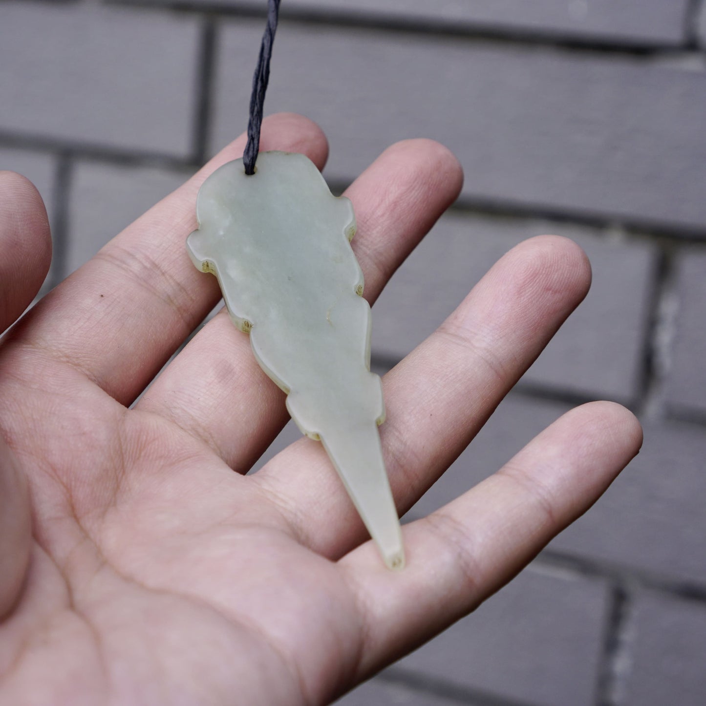 Hetian jade gecko pendant