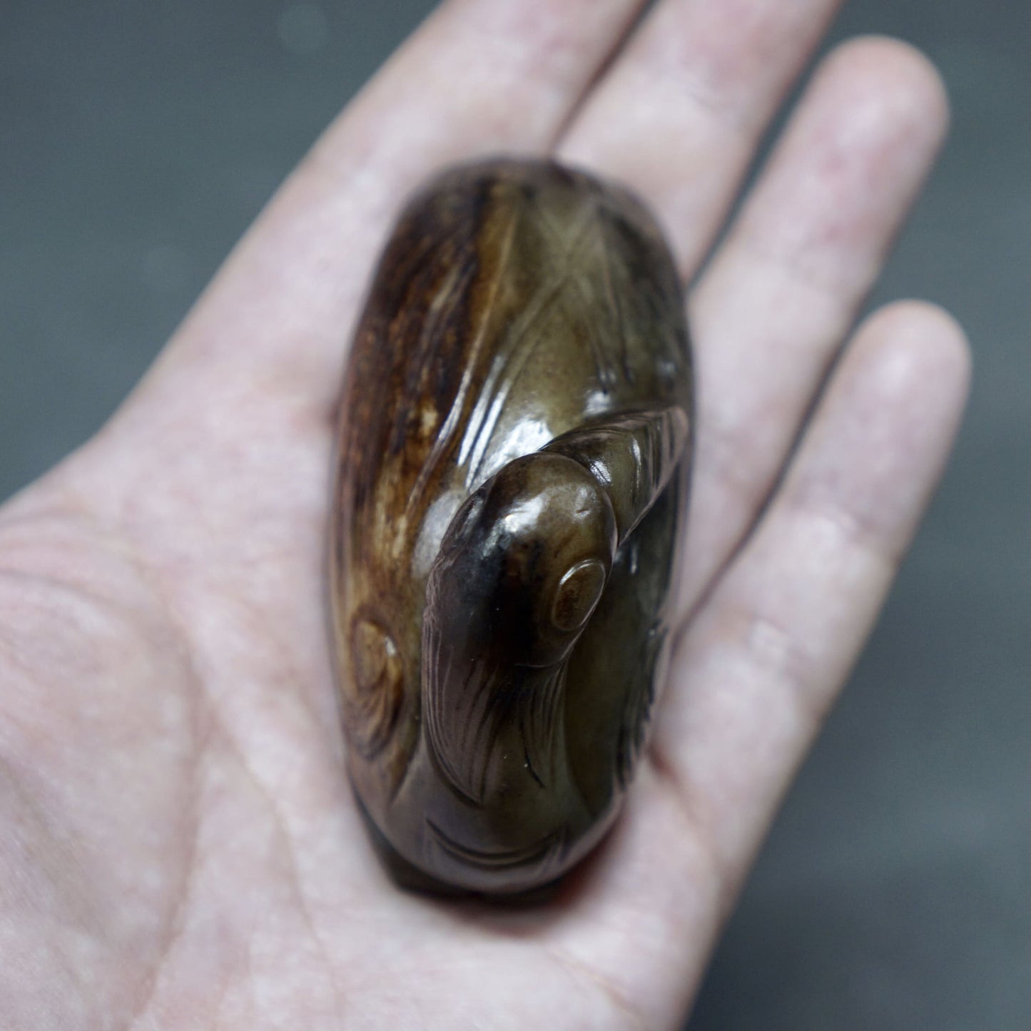 Crane-shaped jade weight