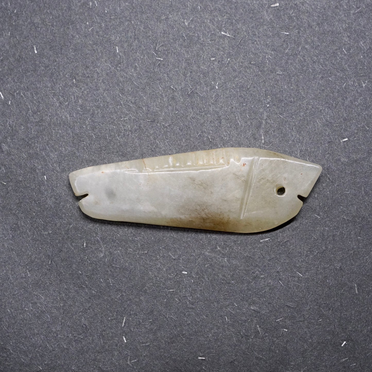 White jade long strip carved jade fish (three pieces in a group)