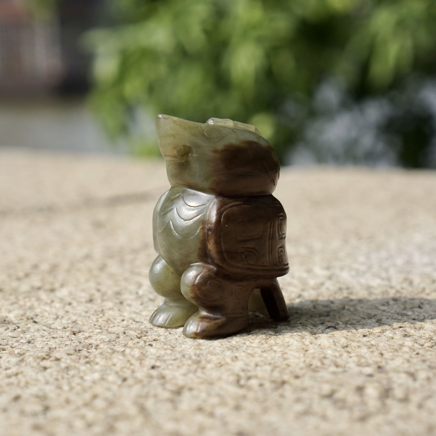 Fine round-carved jade owl