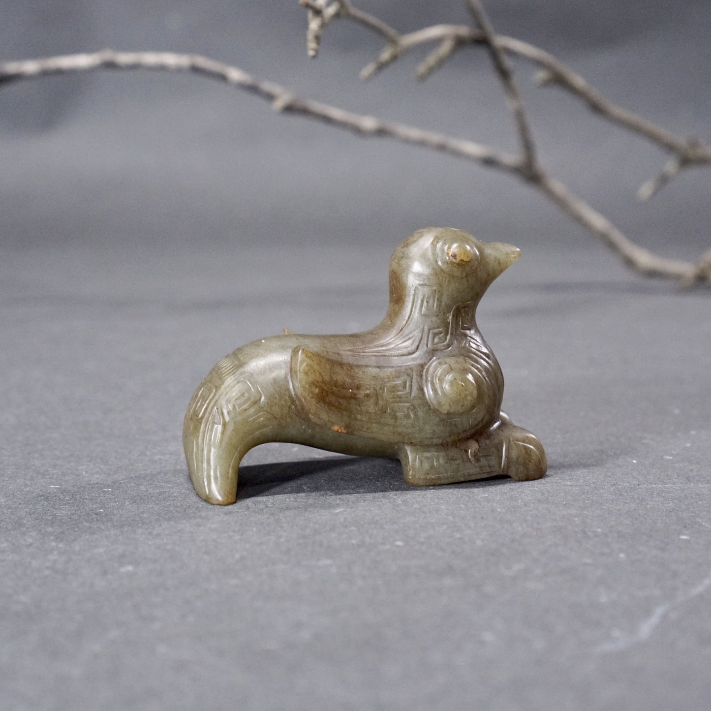 Round Jade Lying Bird