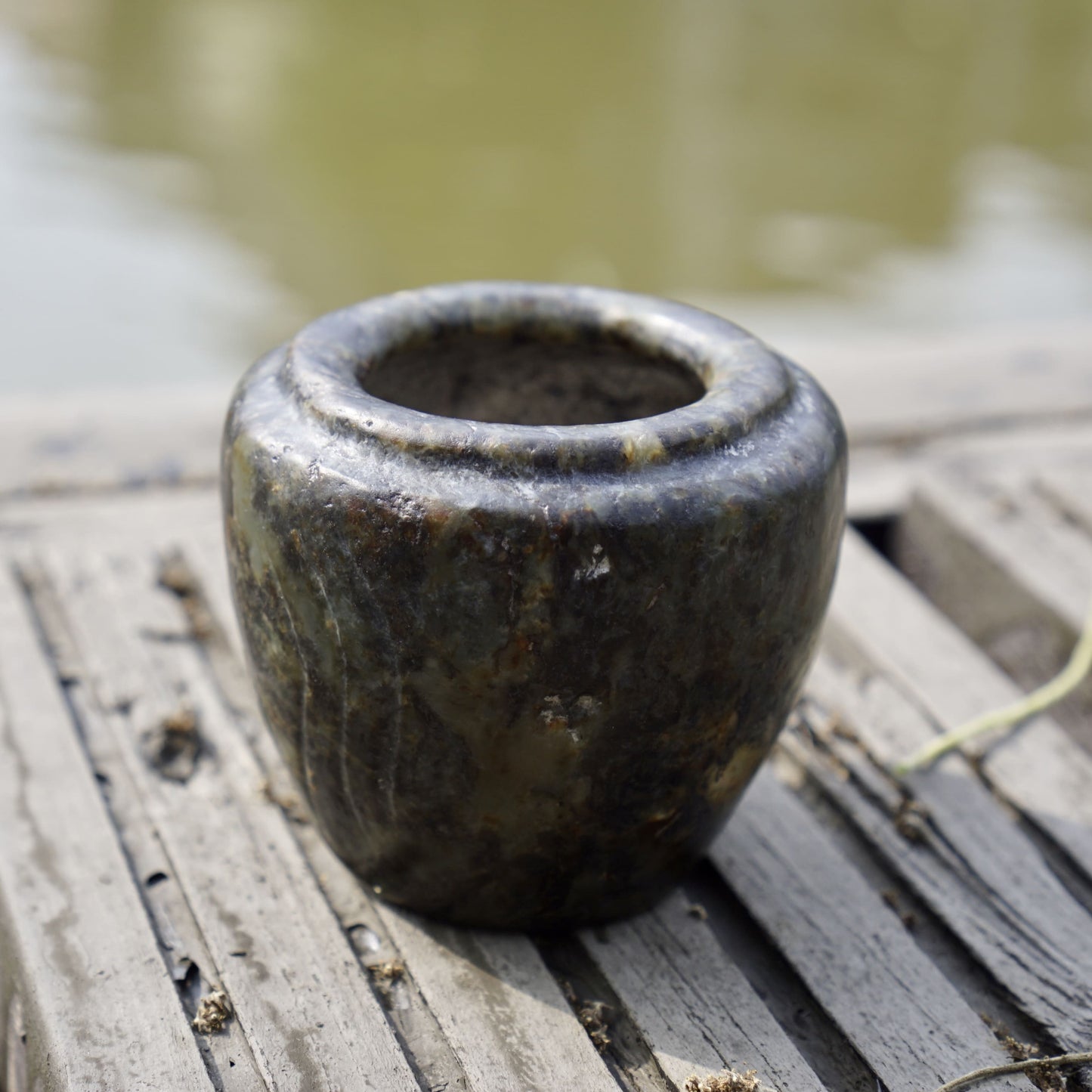 Jadeite Feng Shui pattern small jar