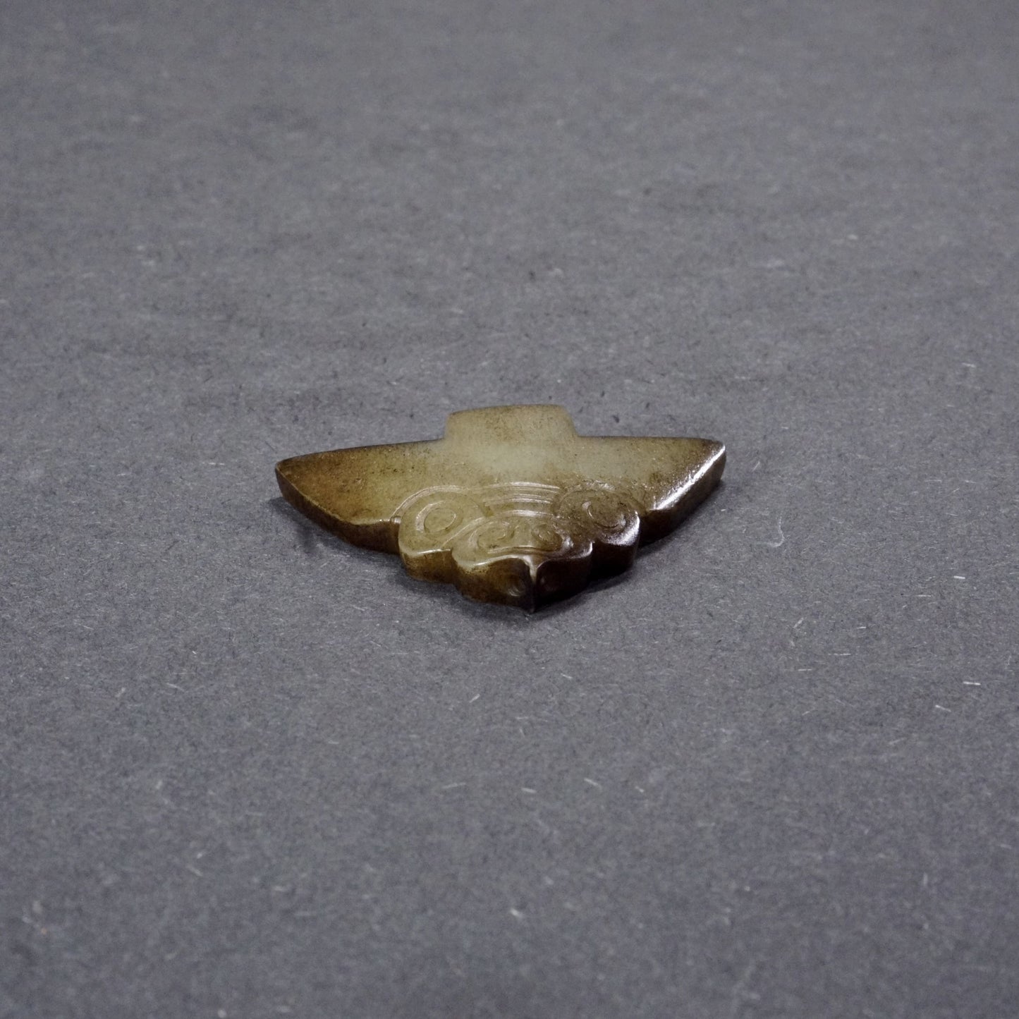 Arrow-shaped jade moth pendant