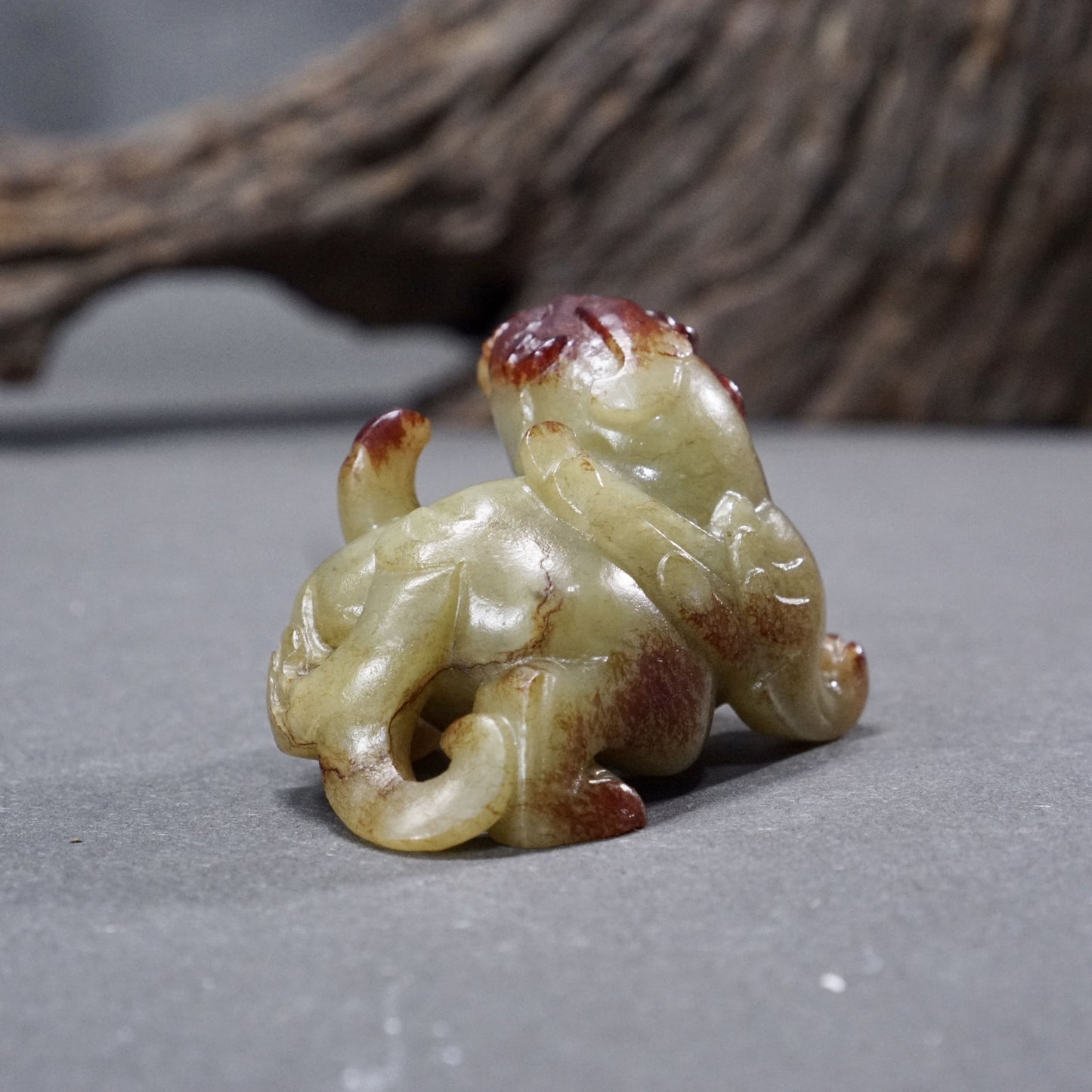 Round carved red jade evil-repelling beast - Good Luck